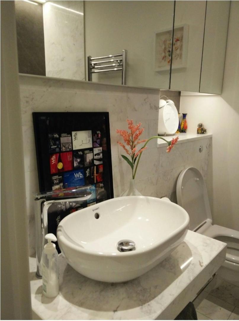 Private Room In Luxury Canary Wharf Apartment Londen Buitenkant foto