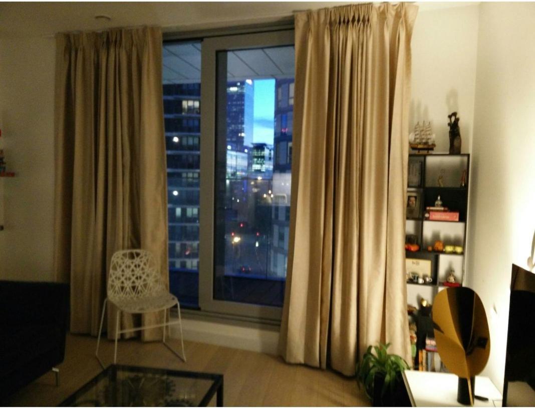 Private Room In Luxury Canary Wharf Apartment Londen Buitenkant foto